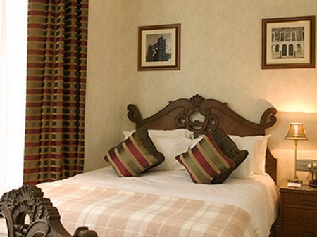 Ashburn Hotel