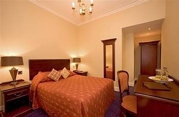 Old Waverley Hotel