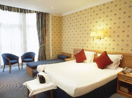 Best Western Burns Hotel