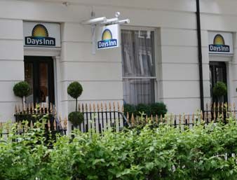 Days Inn Hyde Park Hotel