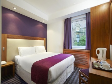 Ambassadors Hotel