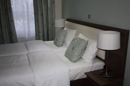 Holiday House Hotel