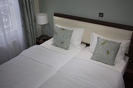 Holiday House Hotel