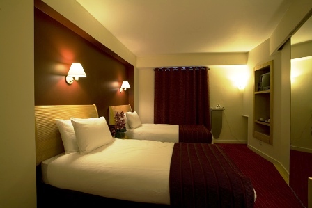 Kensington Close Hotel