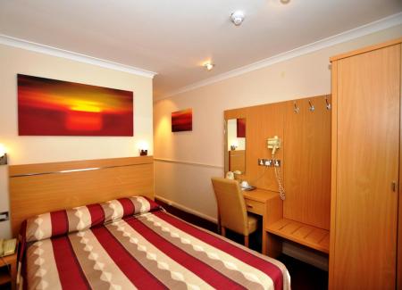 Queens Park Hotel