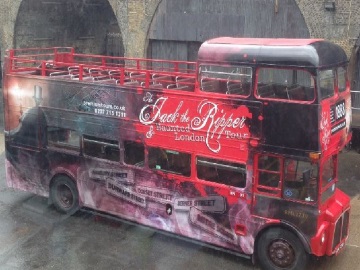 Jack The Ripper & Haunted Vintage Bus - Tour L13