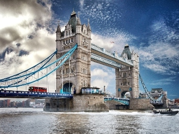 Tower Bridge Experience - Including Monument